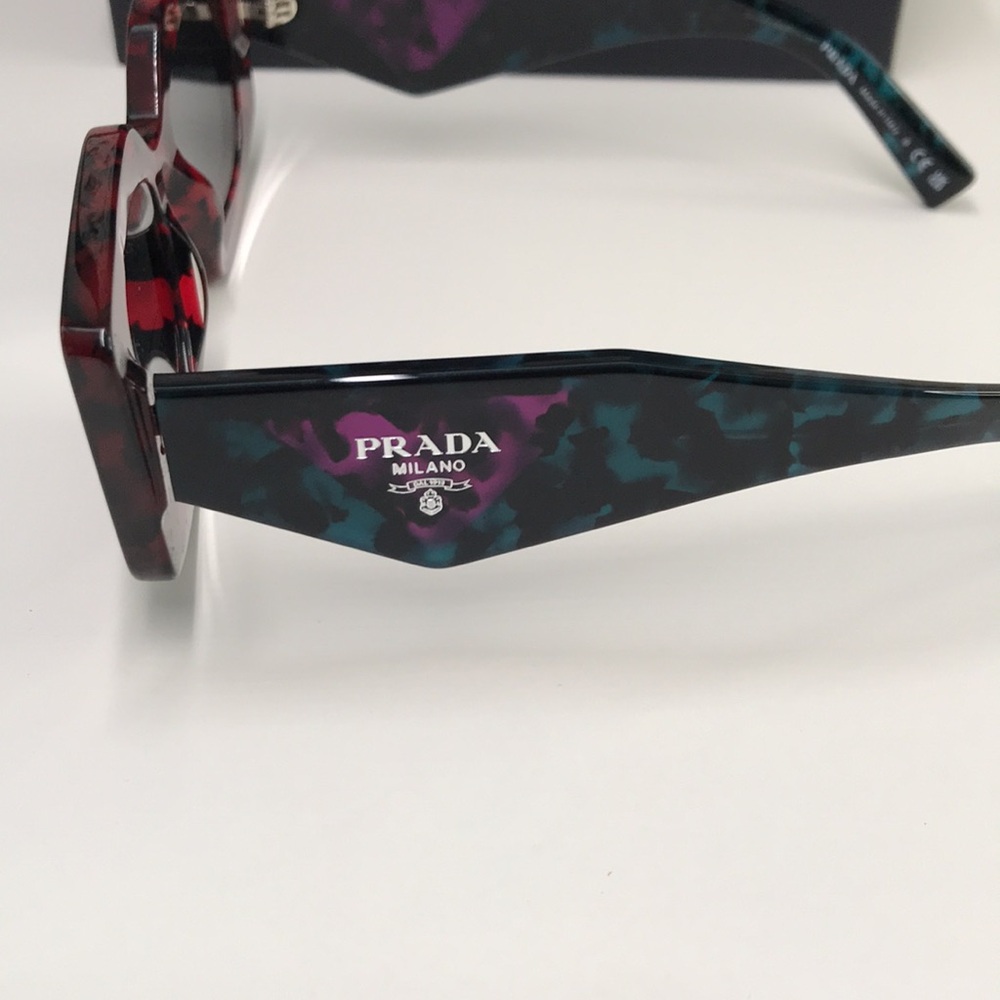 New Authentic Prada Red Tortoise Shell Sunglasses - Picture 8 of 17